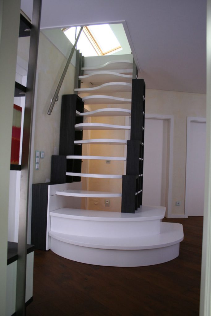 Büchertreppe Privatbibliothek